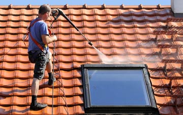 roof cleaning Llanddwywe, Gwynedd